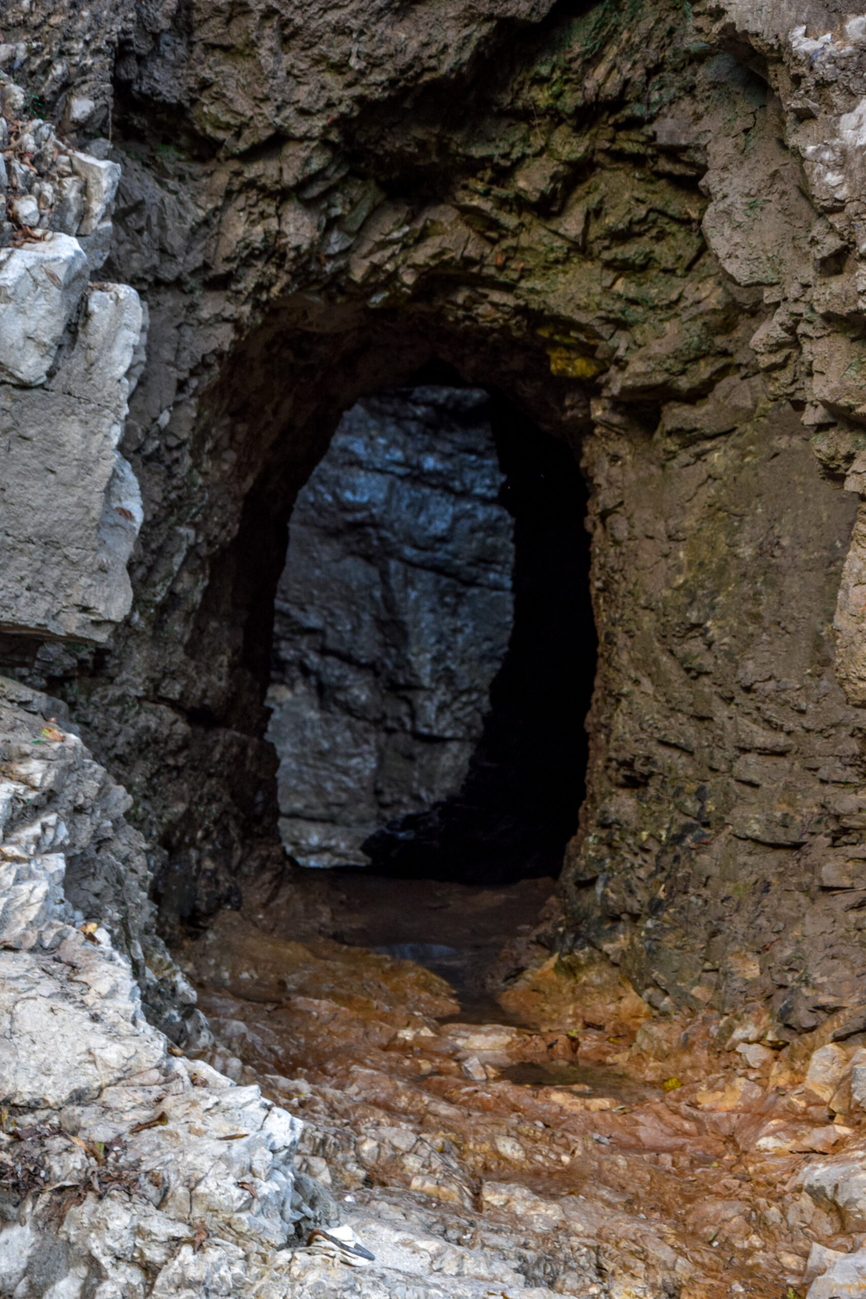 Ingresso Grotta nascosta - Lago del Mis (Belluno)