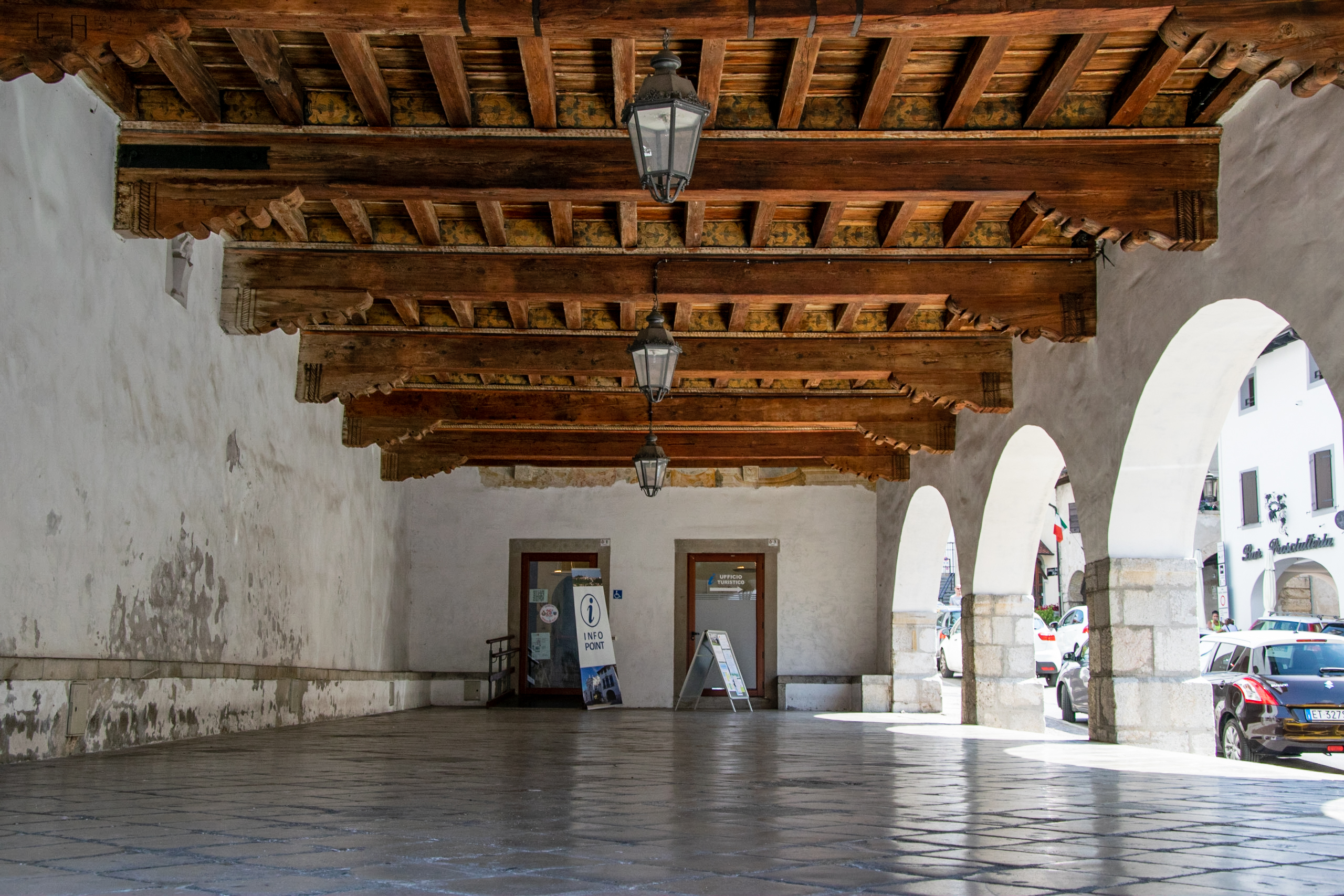 Loggia palazzo comune e Ufficio turistico - San Daniele del Friuli