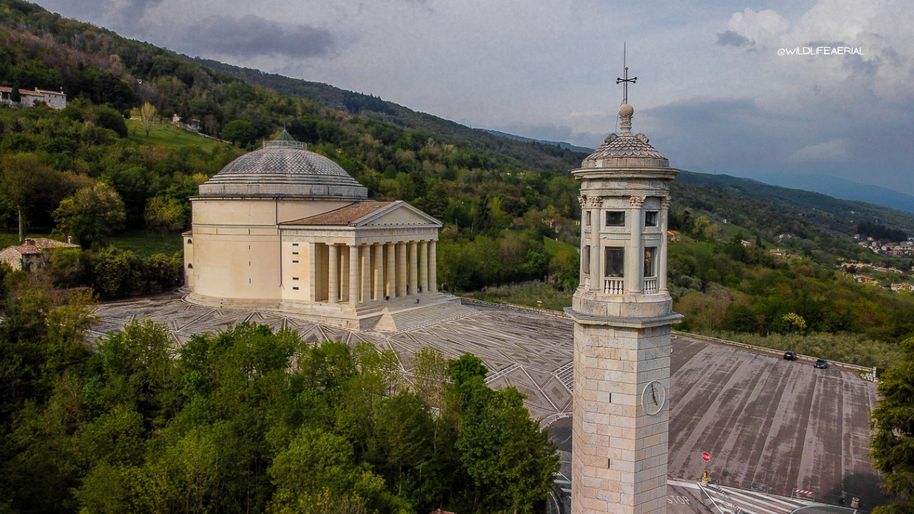 Tempio di Canova a Possagno visto dall'alto - Dji Mavic Mini - Wild Life Aerial