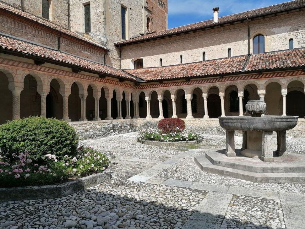 Abbazia Santa Maria,  Follina (TV) - Veneto  foto di @laragazzaconlavaligiadicartone