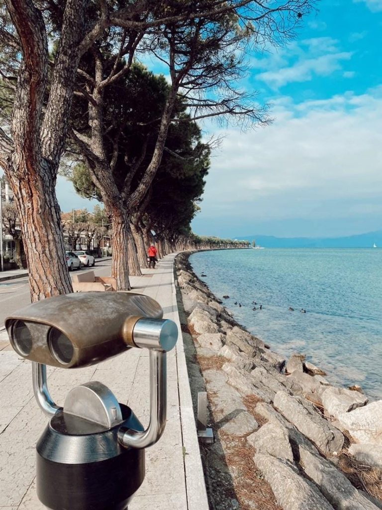 Peschiera del Garda (VR) - Veneto foto di @viaggiandopercaso
