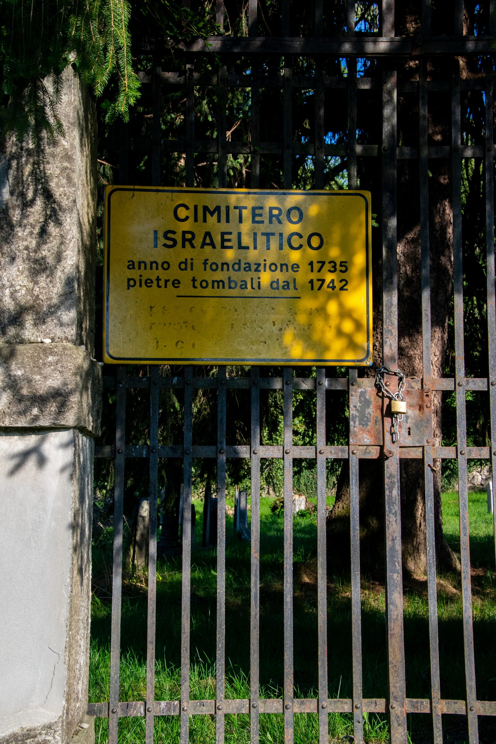 Cimitero Israelitico al Lago di Ragogna (Udine - Friuli)