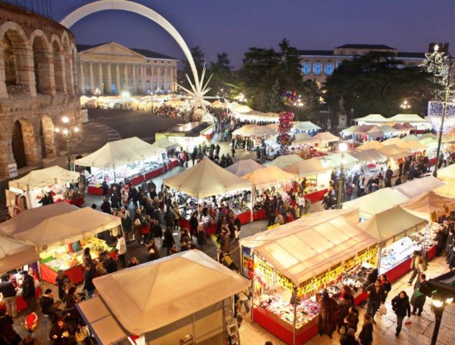 Mercatini di Natale a Verona / Credits foto https://www.bagexpress.eu/magazine/mercatini-natale-verona/